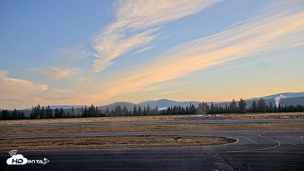 Truckee Tahoe Airport Live Webcam - Sep 22, 2026, 7:00am PDT