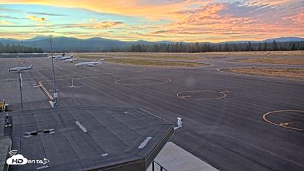 Truckee Tahoe Airport Live Webcam - Aug 25, 2026, 7:50pm PDT