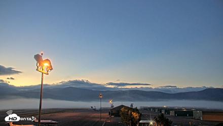 Truckee Tahoe Airport Live Webcam - Aug 29, 2026, 6:06am PDT