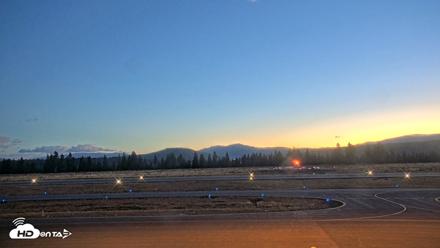 Truckee Tahoe Airport Live Webcam - Sep 6, 2026, 6:07am PDT