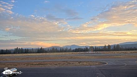 Truckee Tahoe Airport Live Webcam - Sep 21, 2026, 6:59am PDT