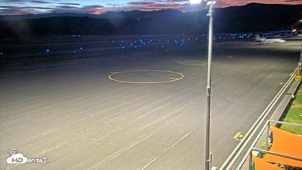 Truckee Tahoe Airport Live Webcam - Sep 25, 2026, 6:18am PDT