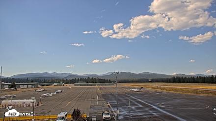 Truckee Tahoe Airport Live Webcam - Sep 22, 2026, 3:27pm PDT