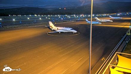Truckee Tahoe Airport Live Webcam - Aug 13, 2026, 8:35pm PDT