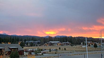 Truckee Tahoe Airport Live Webcam - Oct 22, 2025, 6:16pm PDT