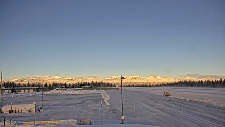 Truckee Tahoe Airport Live Webcam - Dec 27, 2025, 8:37am PST