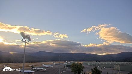 Truckee Tahoe Airport Live Webcam - Sep 5, 2026, 7:16am PDT