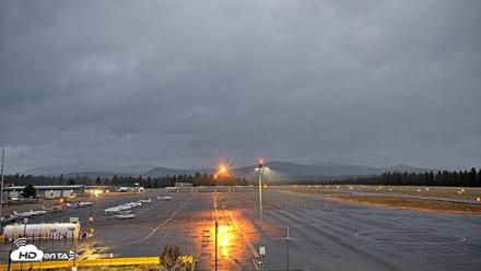 Truckee Tahoe Airport Live Webcam - Sep 4, 2026, 6:21am PDT
