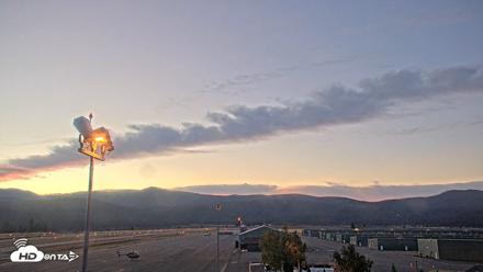 Truckee Tahoe Airport Live Webcam - Sep 15, 2026, 6:32am PDT