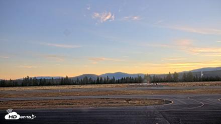 Truckee Tahoe Airport Live Webcam - Sep 9, 2026, 6:37am PDT