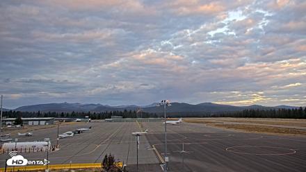 Truckee Tahoe Airport Live Webcam - Oct 9, 2026, 7:13am PDT