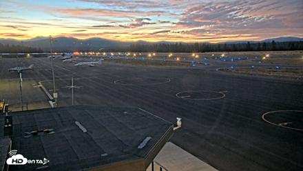 Truckee Tahoe Airport Live Webcam - Aug 25, 2026, 8:16pm PDT