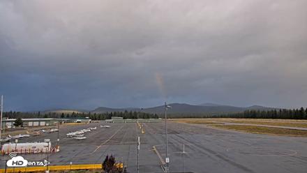 Truckee Tahoe Airport Live Webcam - Sep 4, 2026, 7:09am PDT