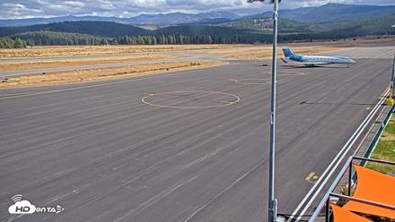 Truckee Tahoe Airport Live Webcam - Oct 11, 2026, 1:03pm PDT