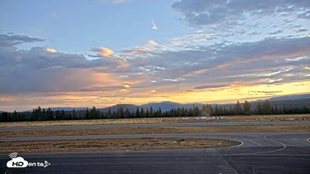 Truckee Tahoe Airport Live Webcam - Sep 10, 2026, 6:47am PDT