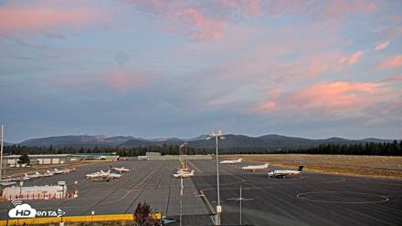 Truckee Tahoe Airport Live Webcam - Oct 4, 2026, 6:51am PDT