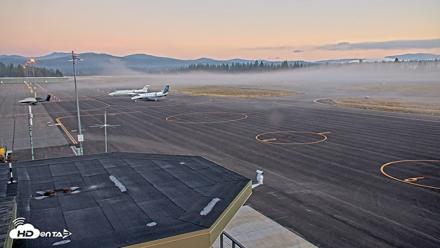 Truckee Tahoe Airport Live Webcam - Aug 29, 2026, 6:23am PDT