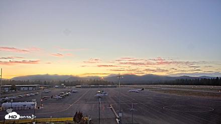 Truckee Tahoe Airport Live Webcam - Aug 15, 2026, 8:11pm PDT