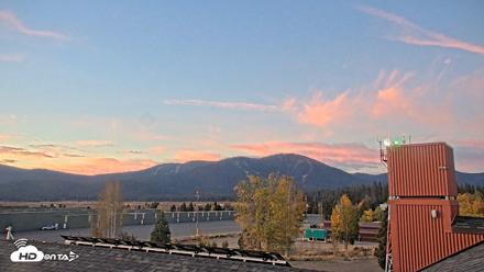 Truckee Tahoe Airport Live Webcam - Oct 4, 2026, 6:51am PDT