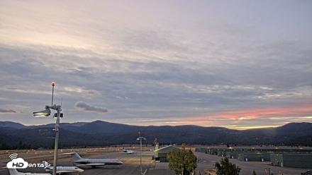 Truckee Tahoe Airport Live Webcam - Sep 27, 2026, 6:43am PDT