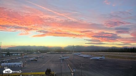 Truckee Tahoe Airport Live Webcam - Aug 21, 2026, 8:00pm PDT