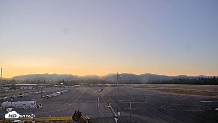 Truckee Tahoe Airport Live Webcam - Sep 16, 2026, 7:17pm PDT