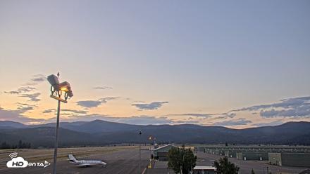 Truckee Tahoe Airport Live Webcam - Aug 11, 2026, 6:16am PDT