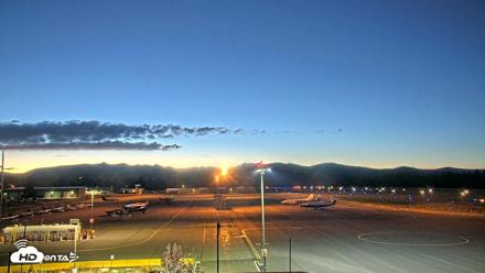 Truckee Tahoe Airport Live Webcam - Sep 12, 2026, 7:50pm PDT
