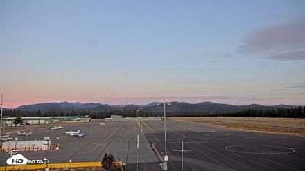 Truckee Tahoe Airport Live Webcam - Sep 25, 2026, 6:51am PDT