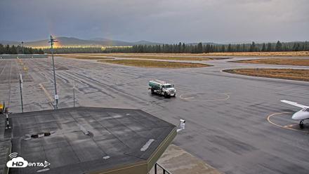 Truckee Tahoe Airport Live Webcam - Sep 4, 2026, 7:11am PDT