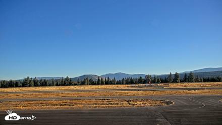 Truckee Tahoe Airport Live Webcam - Sep 30, 2026, 7:49am PDT