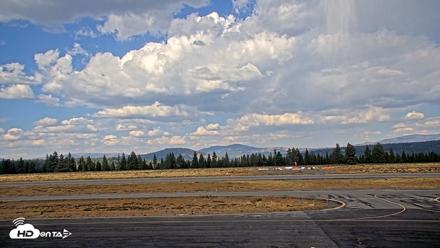 Truckee Tahoe Airport Live Webcam - Sep 22, 2026, 3:26pm PDT