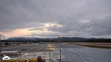 Truckee Tahoe Airport Live Webcam - Oct 23, 2026, 7:16am PDT