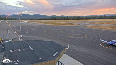 Truckee Tahoe Airport Live Webcam - Sep 10, 2026, 6:45am PDT