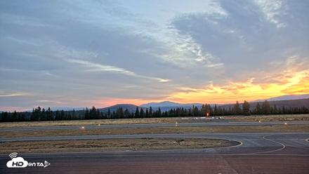 Truckee Tahoe Airport Live Webcam - Aug 23, 2026, 6:09am PDT