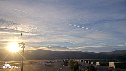 Truckee Tahoe Airport Live Webcam - Sep 25, 2026, 7:24am PDT