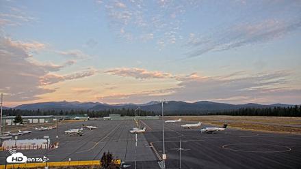 Truckee Tahoe Airport Live Webcam - Oct 3, 2026, 7:09am PDT