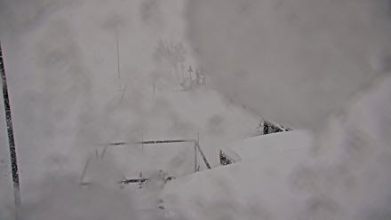 Truckee Tahoe Airport Live Webcam - Feb 17, 2026, 12:57pm PST