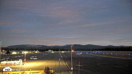 Truckee Tahoe Airport Live Webcam - Aug 25, 2026, 5:47am PDT