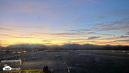Truckee Tahoe Airport Live Webcam - Aug 25, 2026, 8:07pm PDT