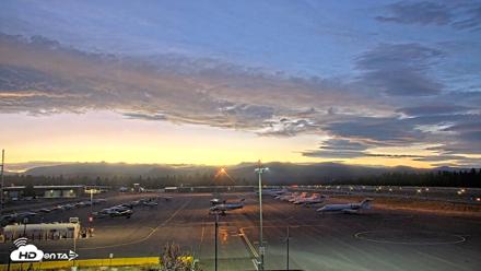 Truckee Tahoe Airport Live Webcam - Aug 21, 2026, 8:14pm PDT