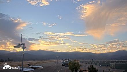Truckee Tahoe Airport Live Webcam - Sep 21, 2026, 7:00am PDT
