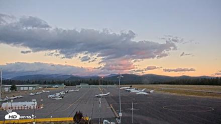 Truckee Tahoe Airport Live Webcam - Sep 5, 2026, 6:35am PDT