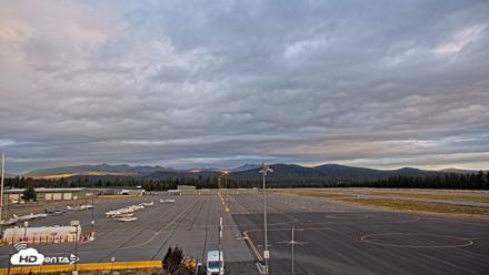 Truckee Tahoe Airport Live Webcam - Sep 3, 2026, 6:47am PDT