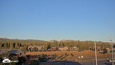 Truckee Tahoe Airport Live Webcam - Sep 7, 2026, 7:00am PDT