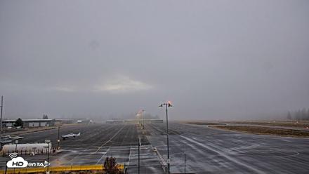 Truckee Tahoe Airport Live Webcam - Oct 22, 2026, 7:20am PDT