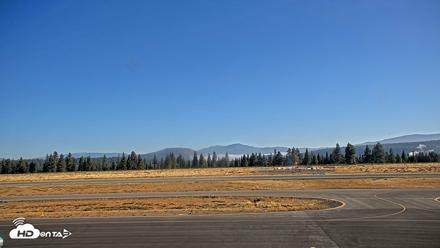 Truckee Tahoe Airport Live Webcam - Sep 18, 2026, 8:49am PDT