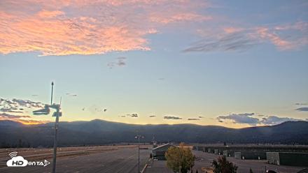 Truckee Tahoe Airport Live Webcam - Oct 5, 2026, 6:54am PDT