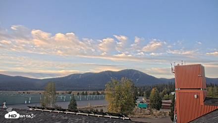 Truckee Tahoe Airport Live Webcam - Sep 15, 2026, 6:58am PDT