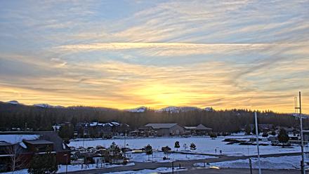 Truckee Tahoe Airport Live Webcam - Feb 26, 2026, 5:47pm PST